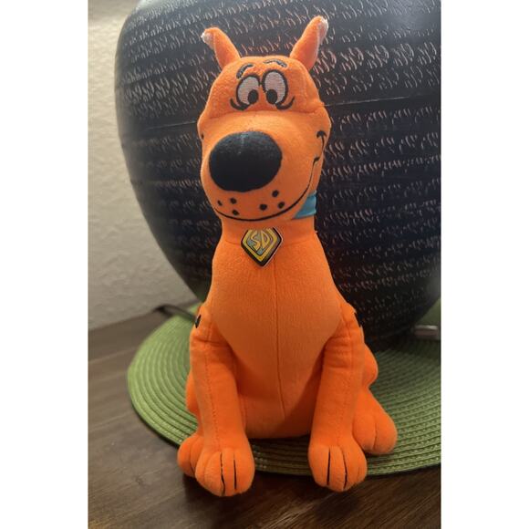 Scooby Doo Plush Toy 9” - Picture 1 of 7